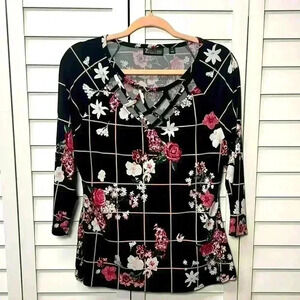 New York & Company 3/4 Sleeve Cage Neck Floral Top Size Medium